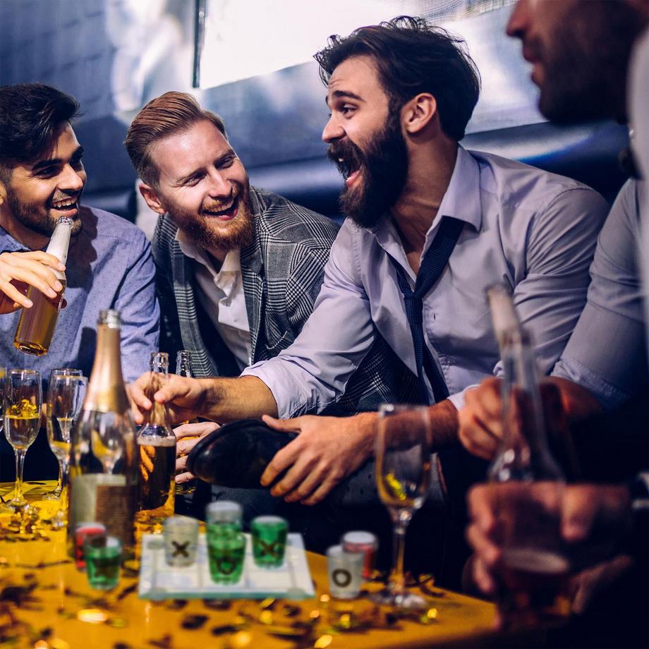 B2X  Tic Tac Toe Trinkspiel 