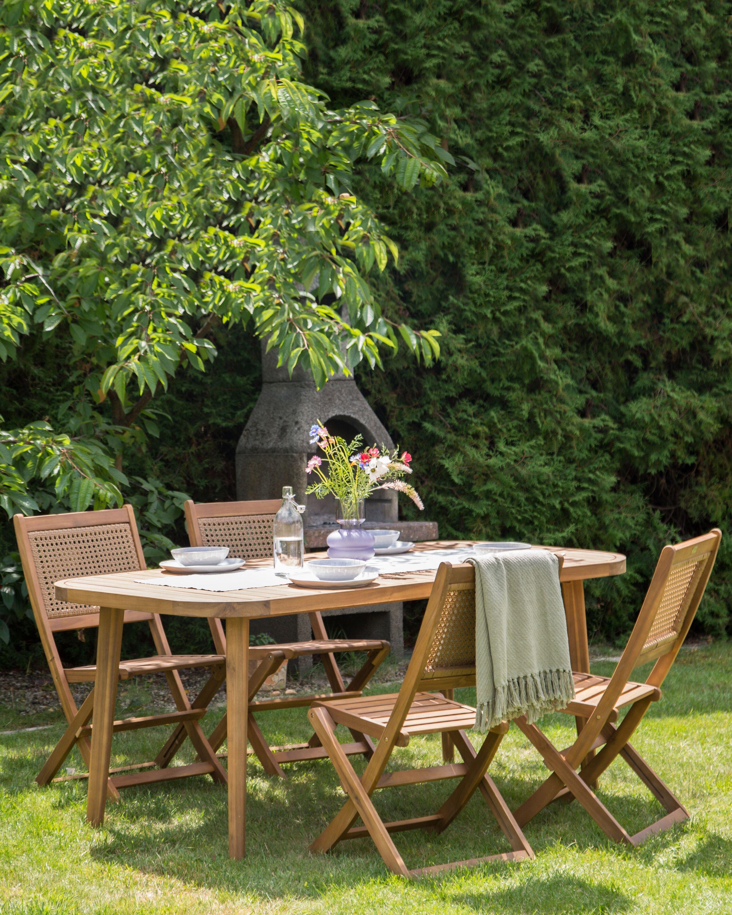 Beliani Gartenstuhl 4er Set aus FSC® zertifiziertes Akazienholz Klassisch PARAGGI  