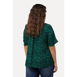 Ulla Popken  Blouse smockée à motif léopard, avec col rond et manches courtes. Ligne A 