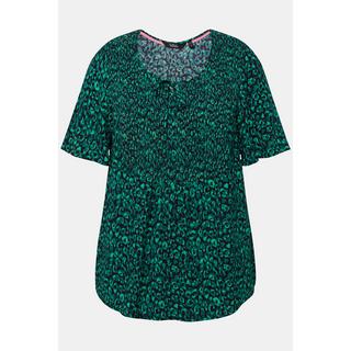 Ulla Popken  Blouse smockée à motif léopard, avec col rond et manches courtes. Ligne A 