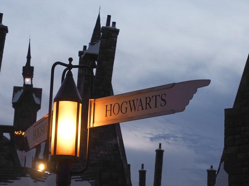 Smartbox  Fahrtziel Hogwarts! 1 Harry Potter®-Bustour und 2 Übernachtungen im 3 oder 4* Hotel in London - Geschenkbox 