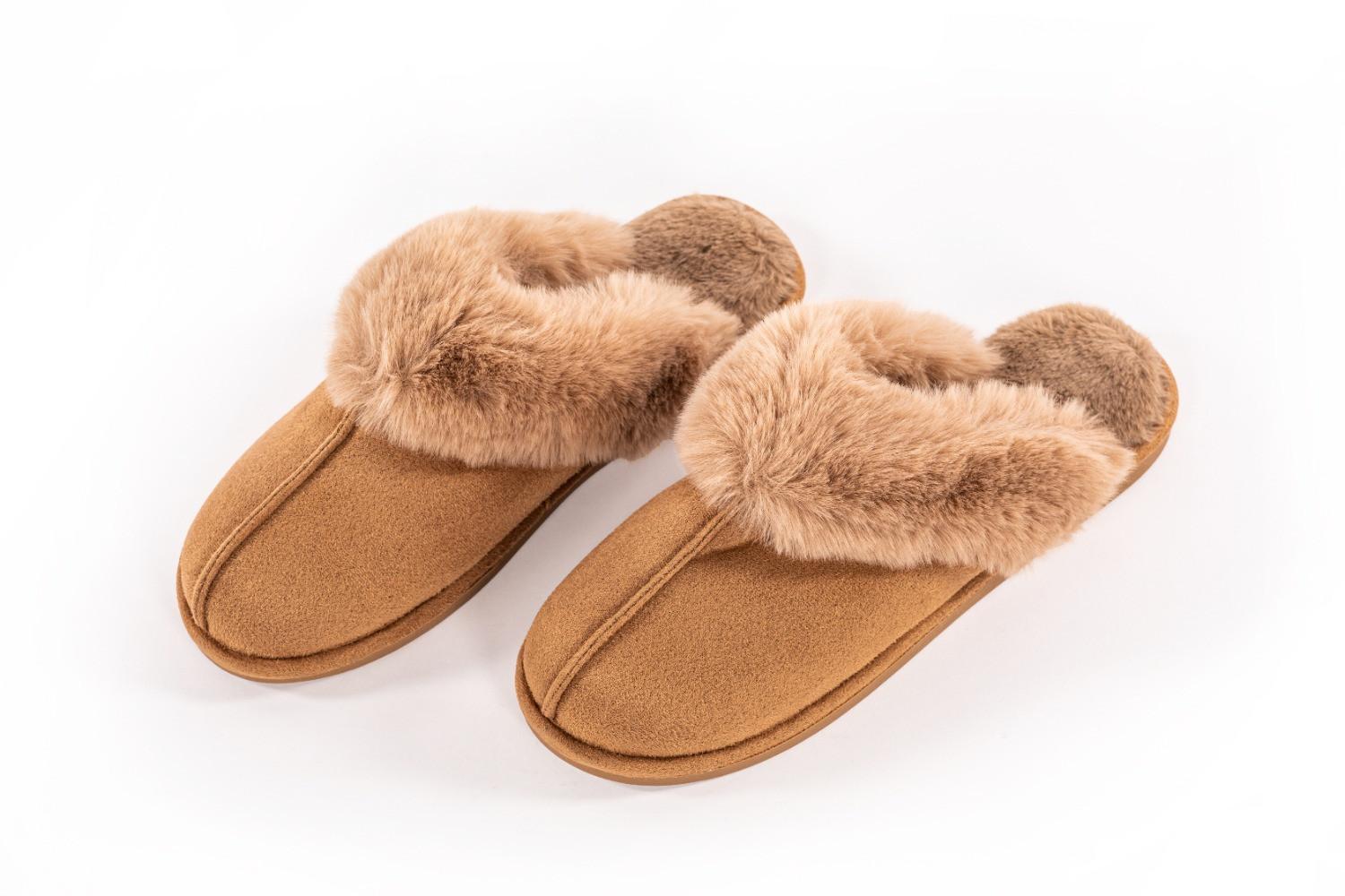 Tiseco  Chaussons imitation daim SNUGGS 