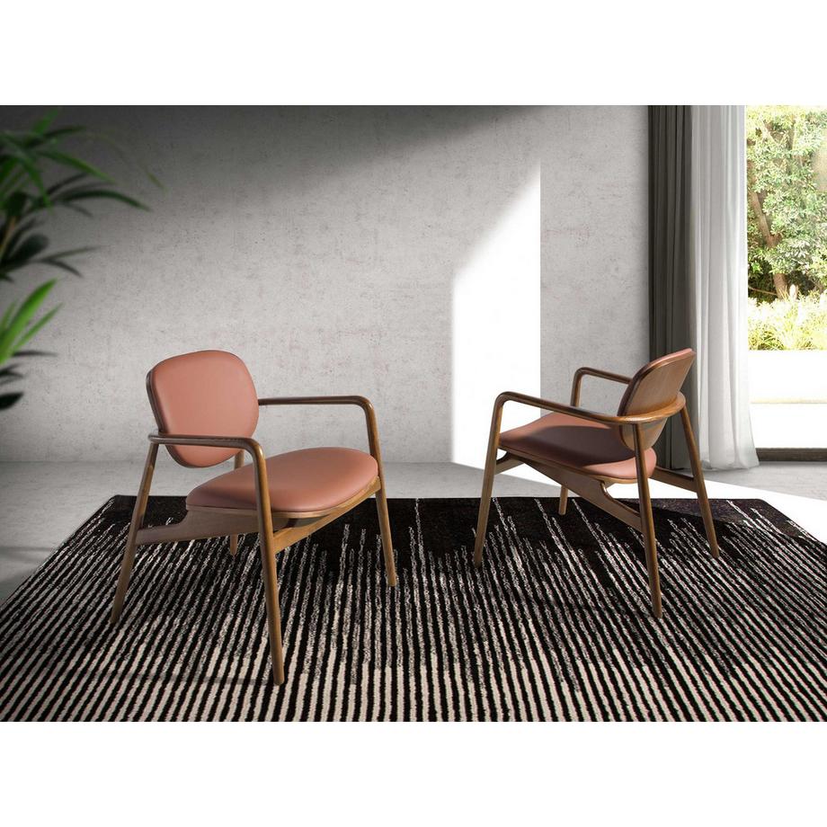 ANGEL CERDA Poltrona in ecopelle marrone e noce  