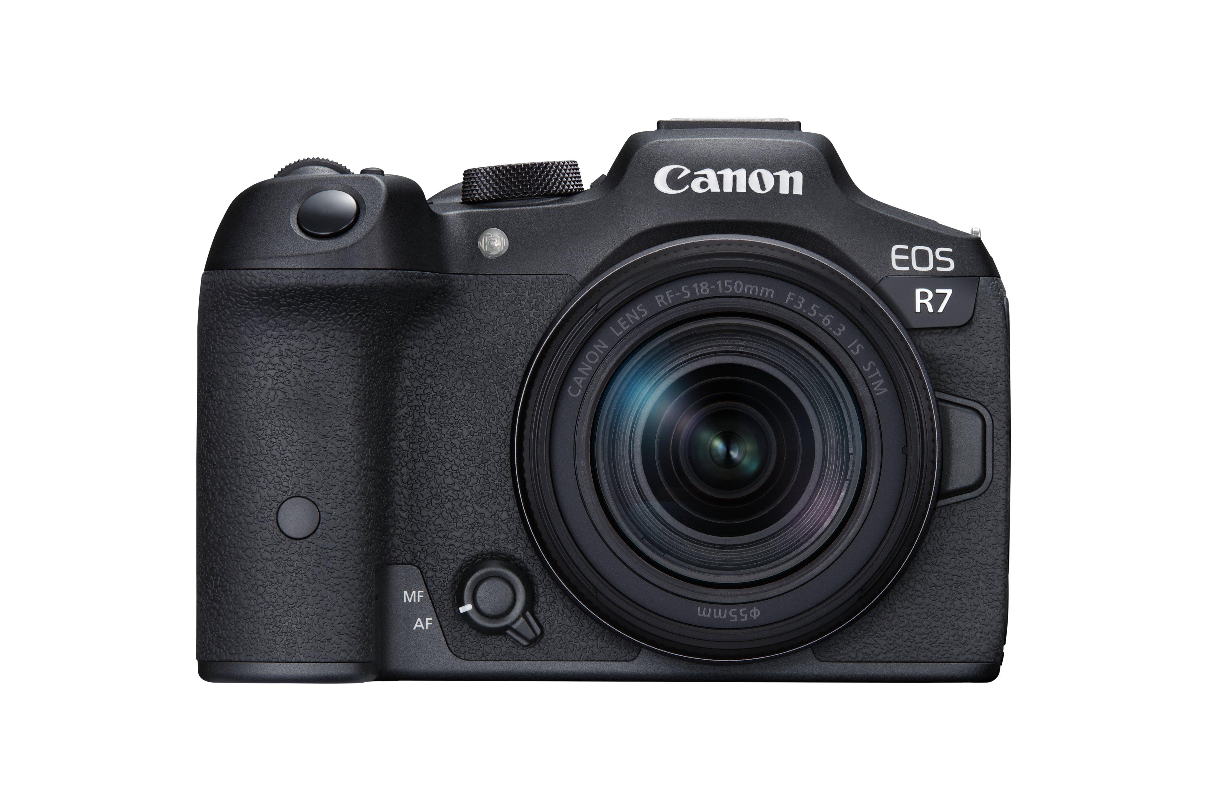 Canon  EOS R7 + RF-S 18-150mm IS STM 