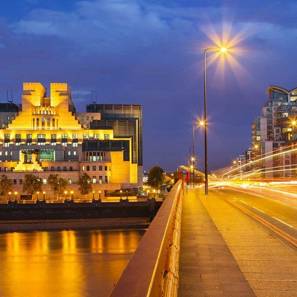 Image of James Bond® London: 007® Bustour Für 2 - Geschenkbox Unisex