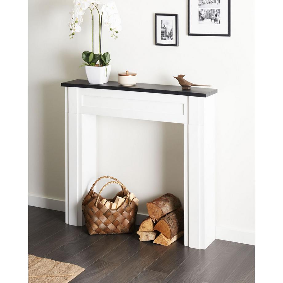 Beliani Kaminumrandung aus MDF-Platte Klassisch BAUDIN  