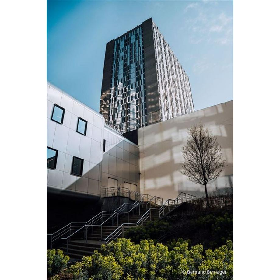 SONY  FE 24mm f/2.8G Hybridobjektiv schwarz 