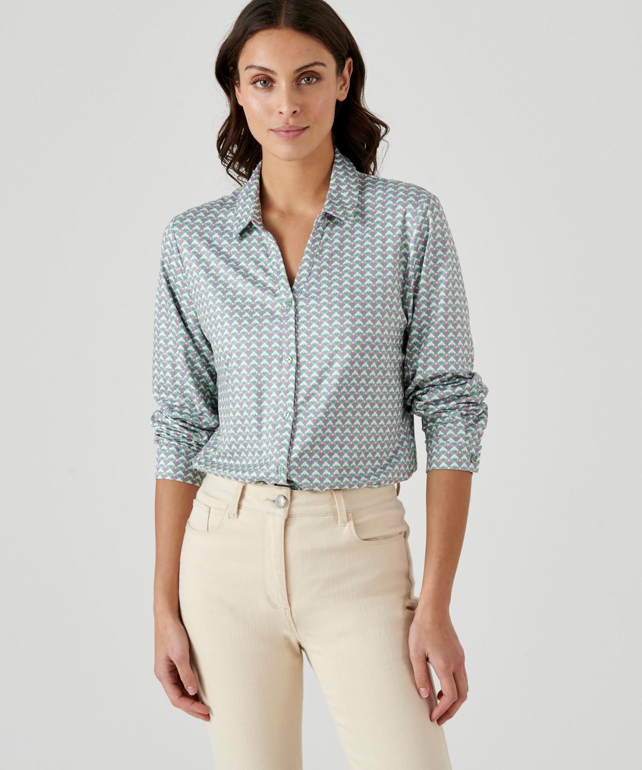 Image of Warme Printbluse Mit Samtigem Griff. Damen Grün 50/52