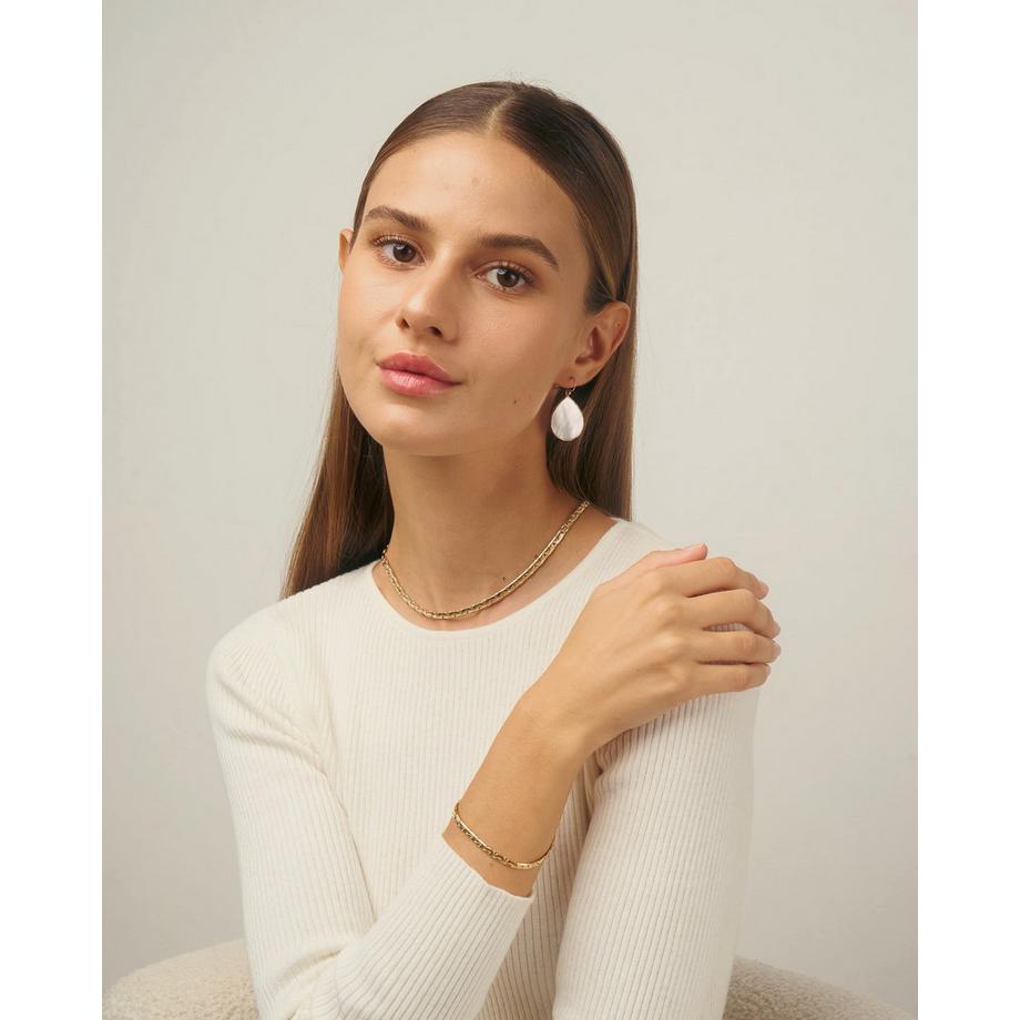 SIDANG  Anahi Halsketten 