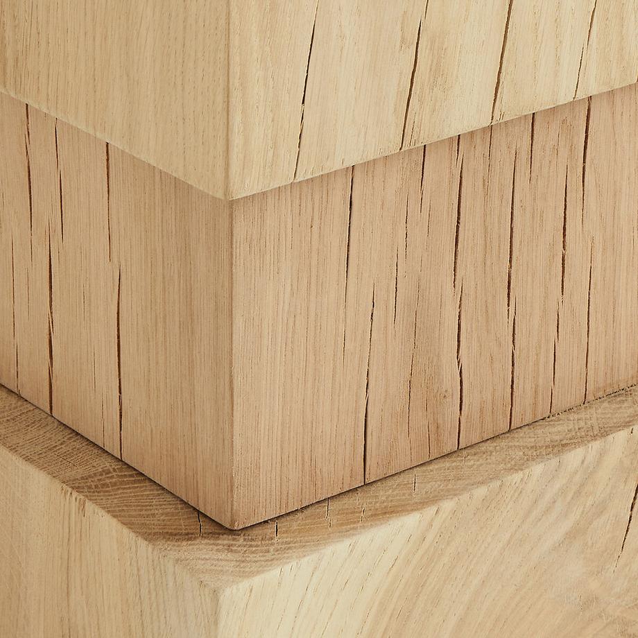 AM.PM Beistelltisch aus massiver Eiche  