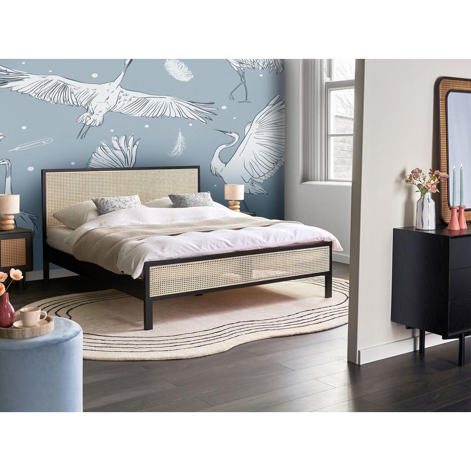 Beliani Lit avec sommier en Bois de pin Rustique SALERNAS  