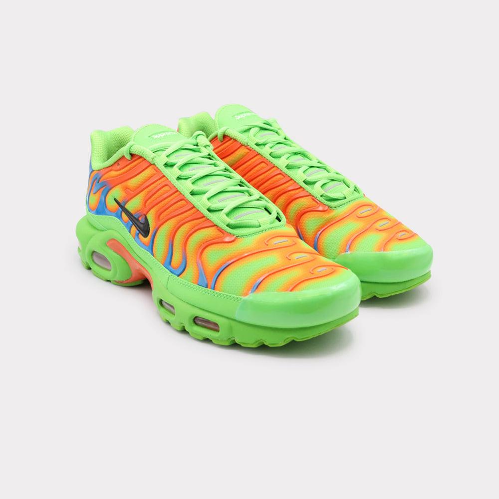 NIKE  Air Max Plus x Supreme - Green 