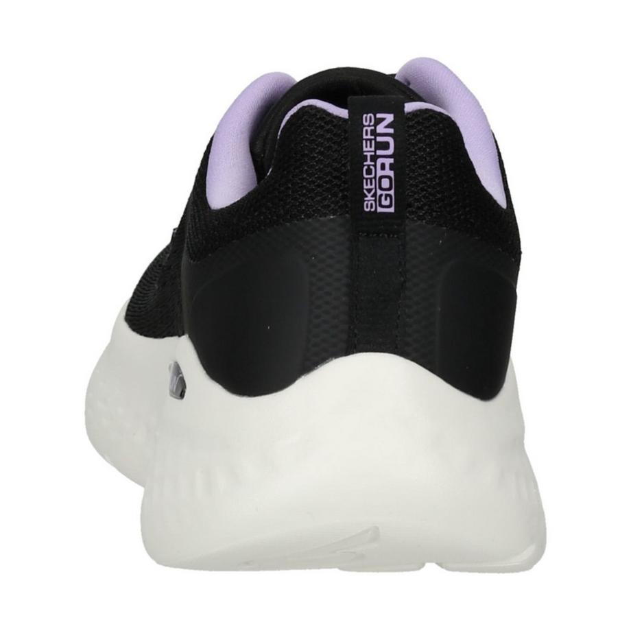SKECHERS Go Run Sneaker  