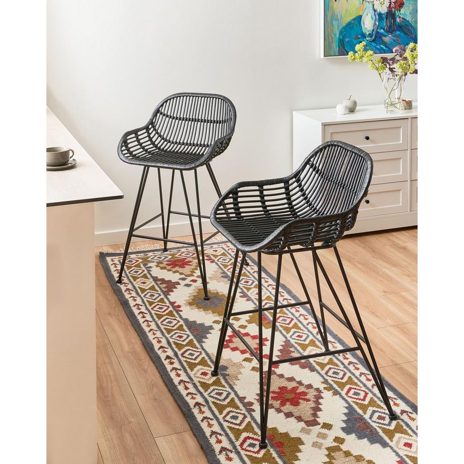 Beliani Set mit 2 Barstühlen aus Rattan Boho TERRELL  