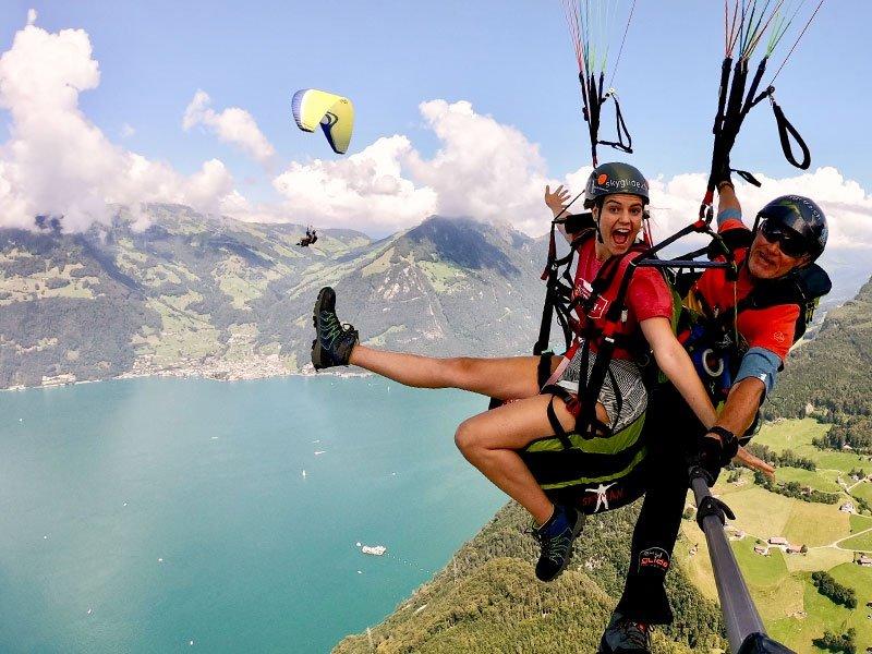 Smartbox  Un vol époustouflant en parapente pour 2 personnes en Suisse Centrale - Coffret Cadeau 