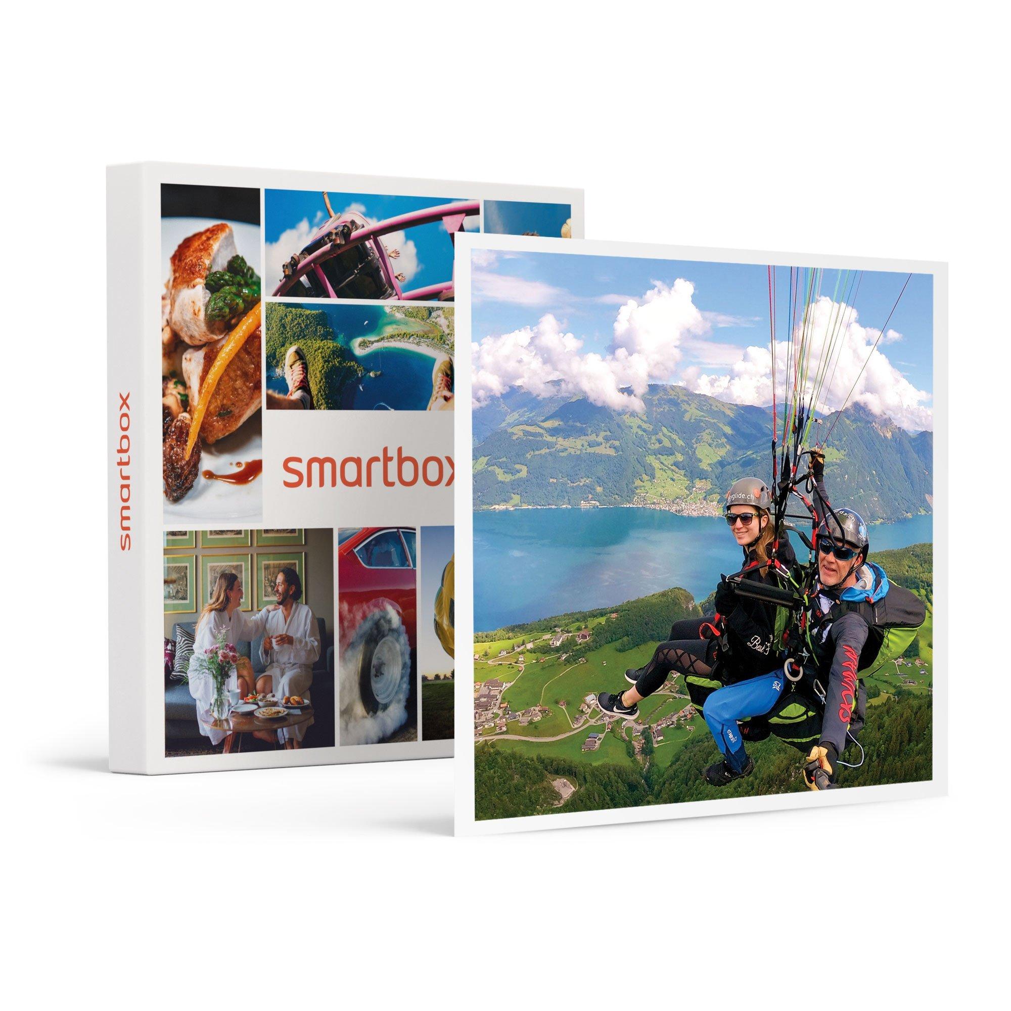 Smartbox  Un vol époustouflant en parapente pour 2 personnes en Suisse Centrale - Coffret Cadeau 