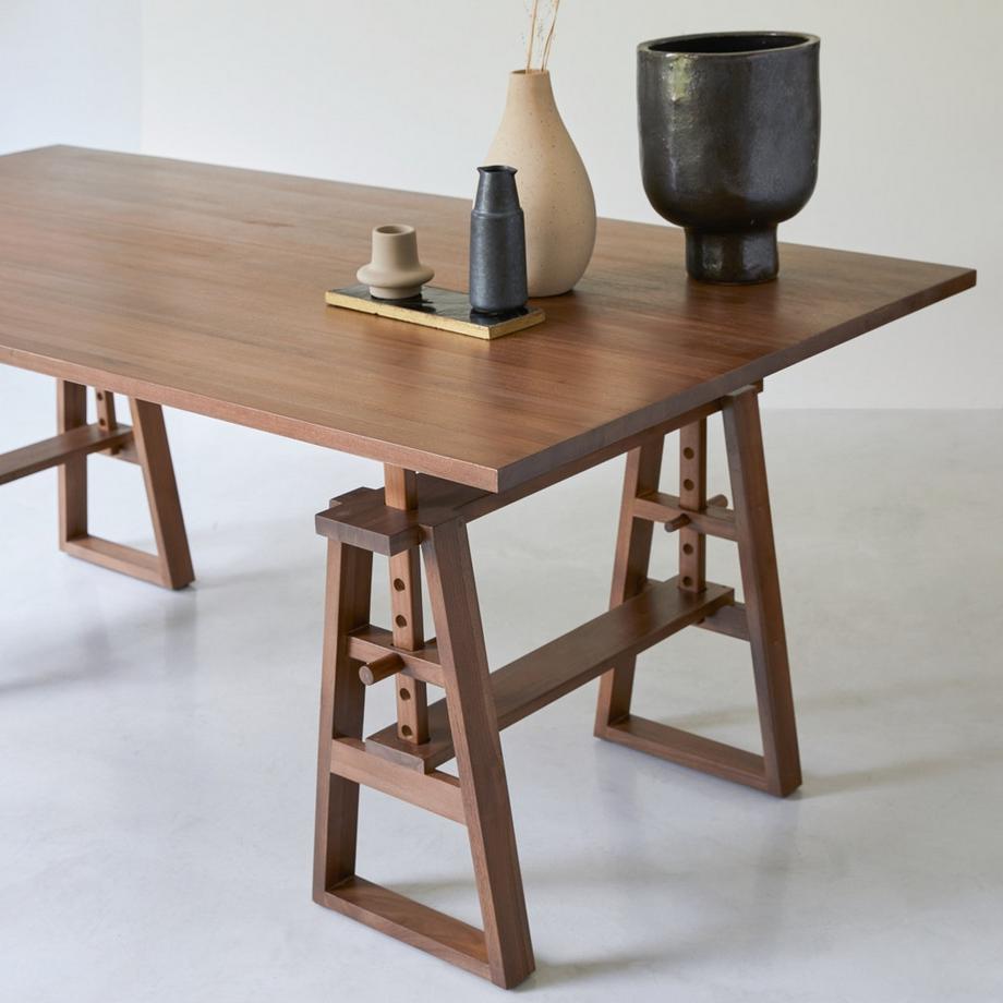 Tikamoon Table en teck massif 6-8 pers. Trestle  
