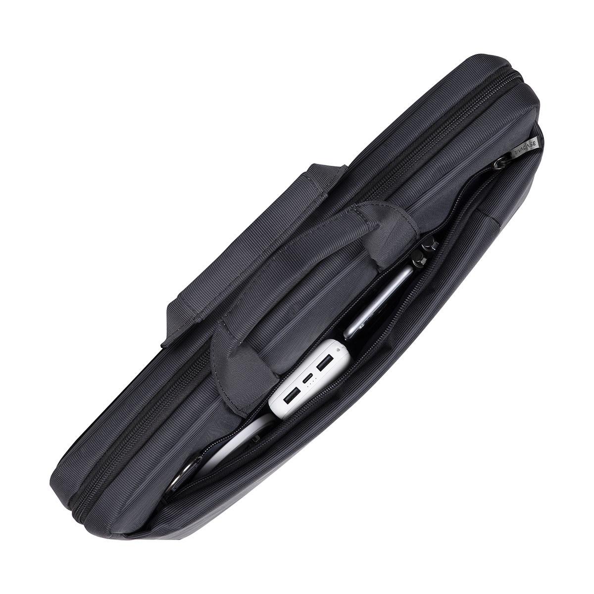 RIVACASE  Notebook-Tasche 15.6" Gepolstert 