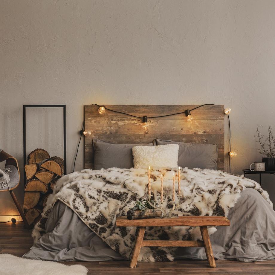 B2X  Chandelier en bois de cerf 