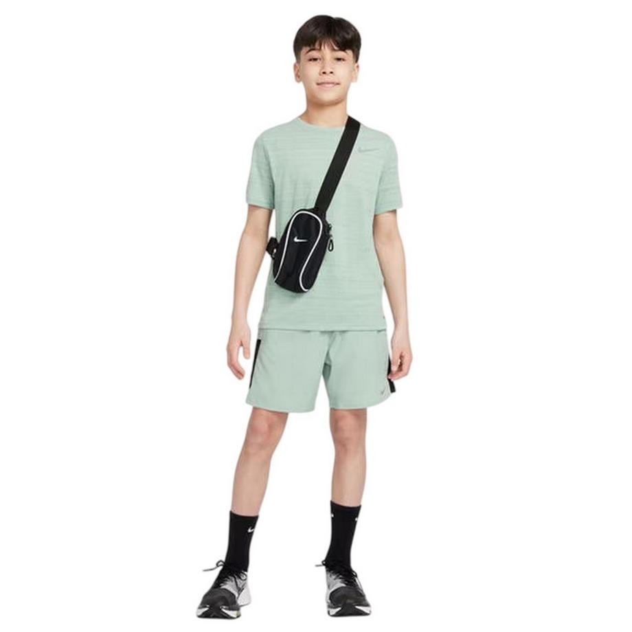 NIKE  Challenger Shorts 
