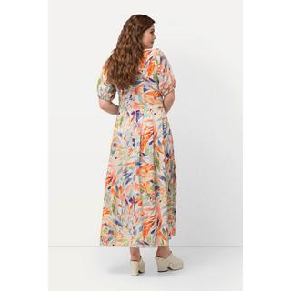 Ulla Popken  Robe en lin mélangé. Col rond, manches courtes et patte de boutonnage. 