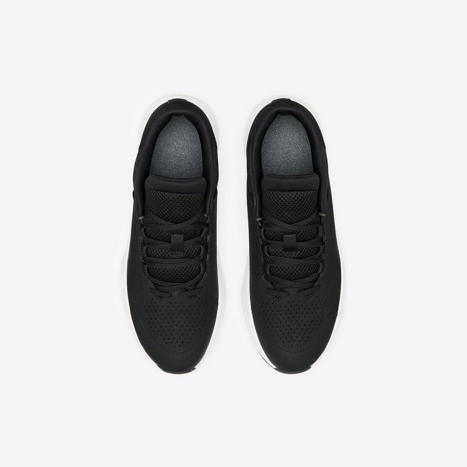 DECATHLON Essential Icon Sneakers Fitness  