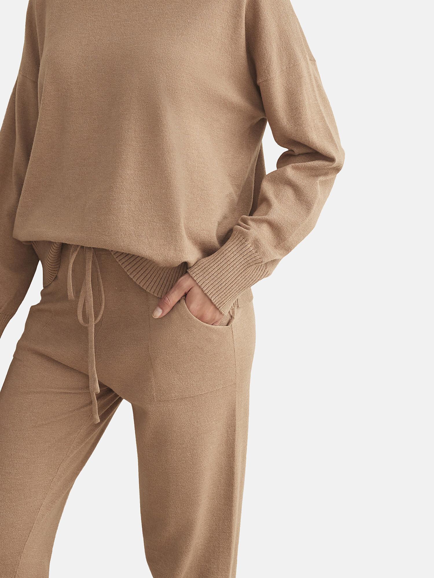 Selmark  Tenue détente et intérieur pyjama pantalon top col V TRICOTP98 