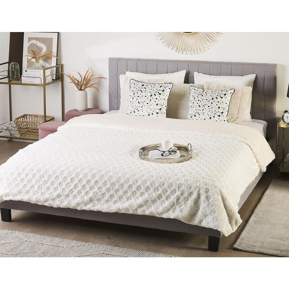 Beliani KANDILLI Couvre-lit Scandinave en Polyester  