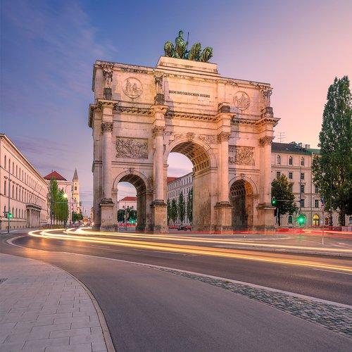 Image of Städtetrip München - 3 Tage Inkl. Tickets Für Allianz Arena (für 2 Personen) Unisex
