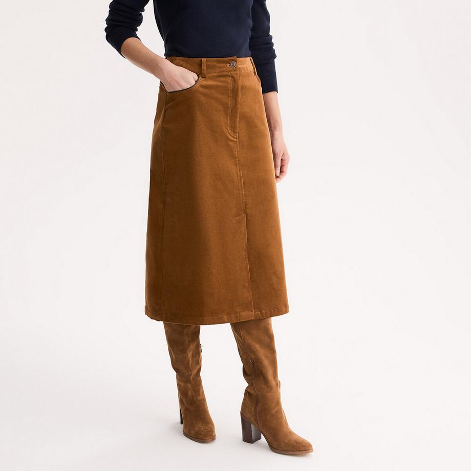 Ausgestellter Rock aus Samt