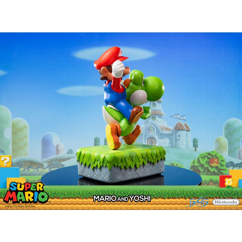F4F  Statue - Super Mario - Mario & Yoshi 