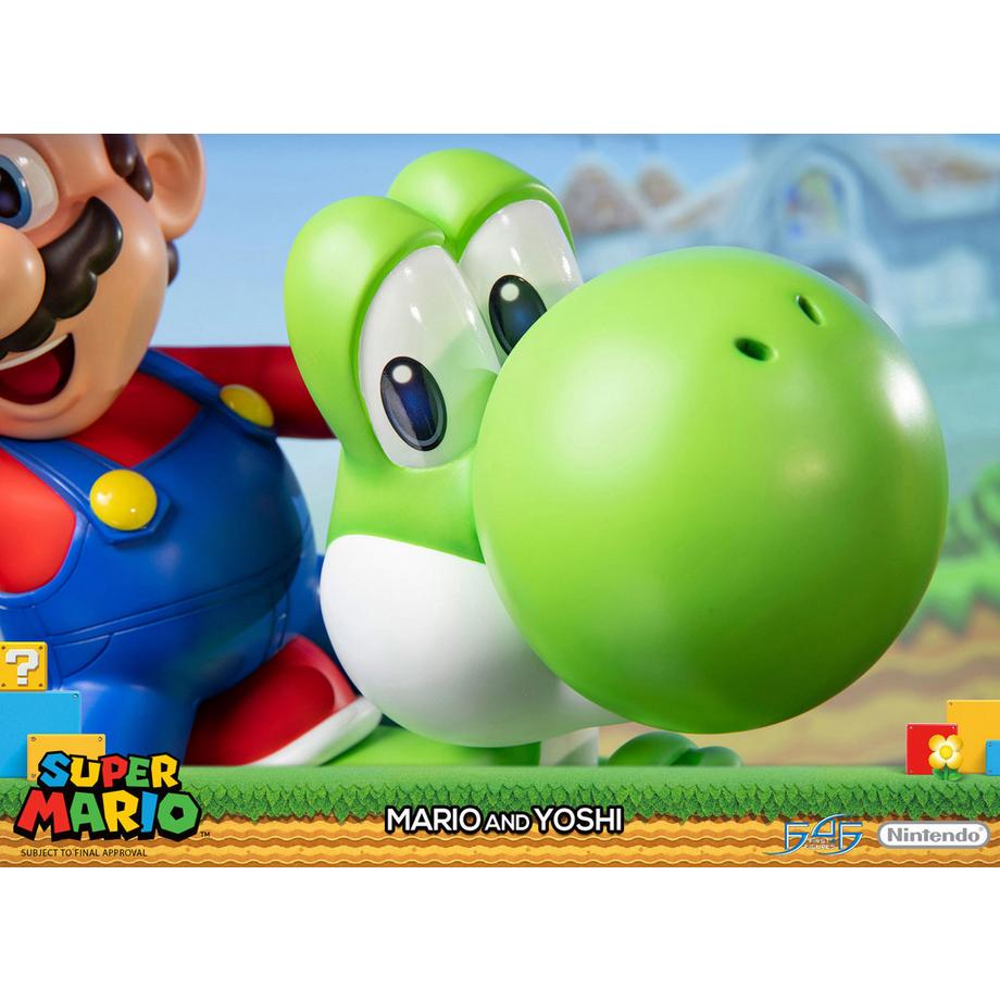 F4F  Statue - Super Mario - Mario & Yoshi 