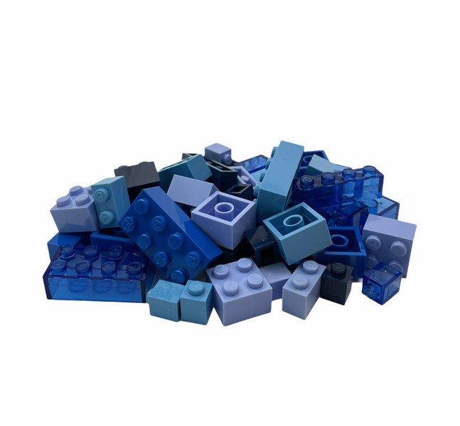 Q-BRICKS      es Mischset, enthält 300 Steine ​​in den Größen 1×1 (60 Stück), 1×2 (60 Stück), 1×4 (60 Stück), 2×2 (60 Stück) und 2×4 (60 Stück) in verschiedenen Blautönen (Himmelblau, transparentes Himmelblau, Hellblau, Saphirblau, Lavendel).           Â  