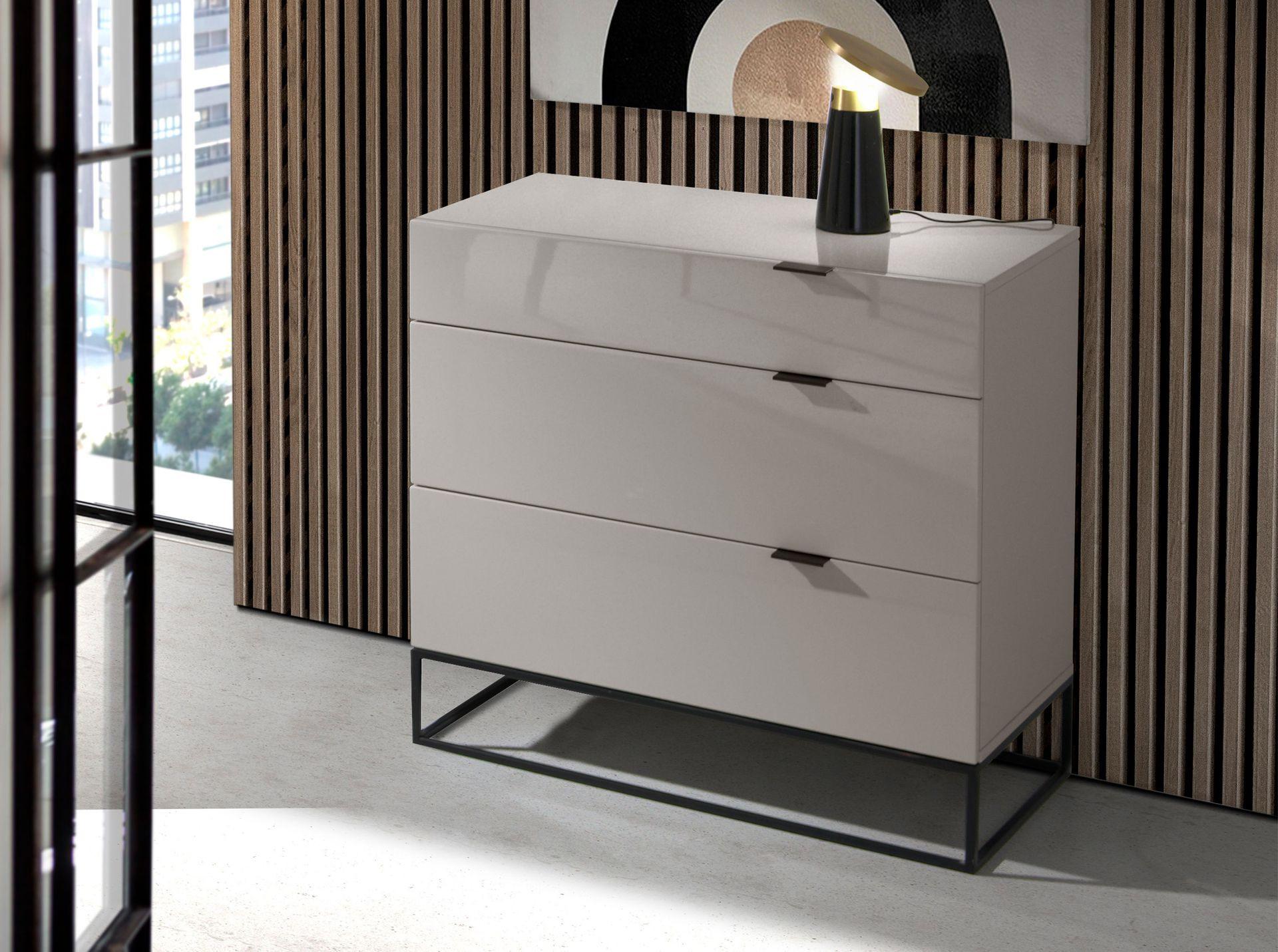 ANGEL CERDA Kommodees Holz under Stahl  