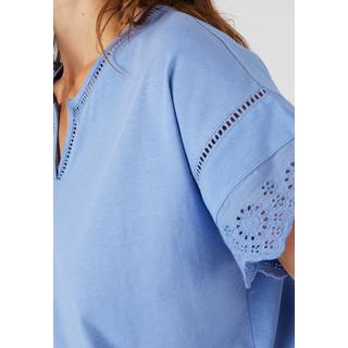 Damart  Tee-shirt broderies anglaises en pur coton biologique. 