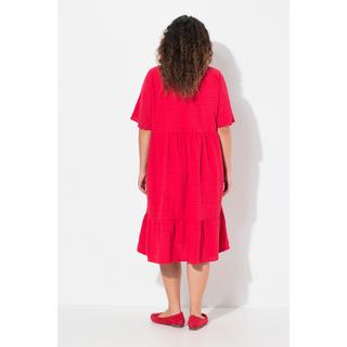 Ulla Popken Robe midi Seersucker Coupe évasée Manches courtes  