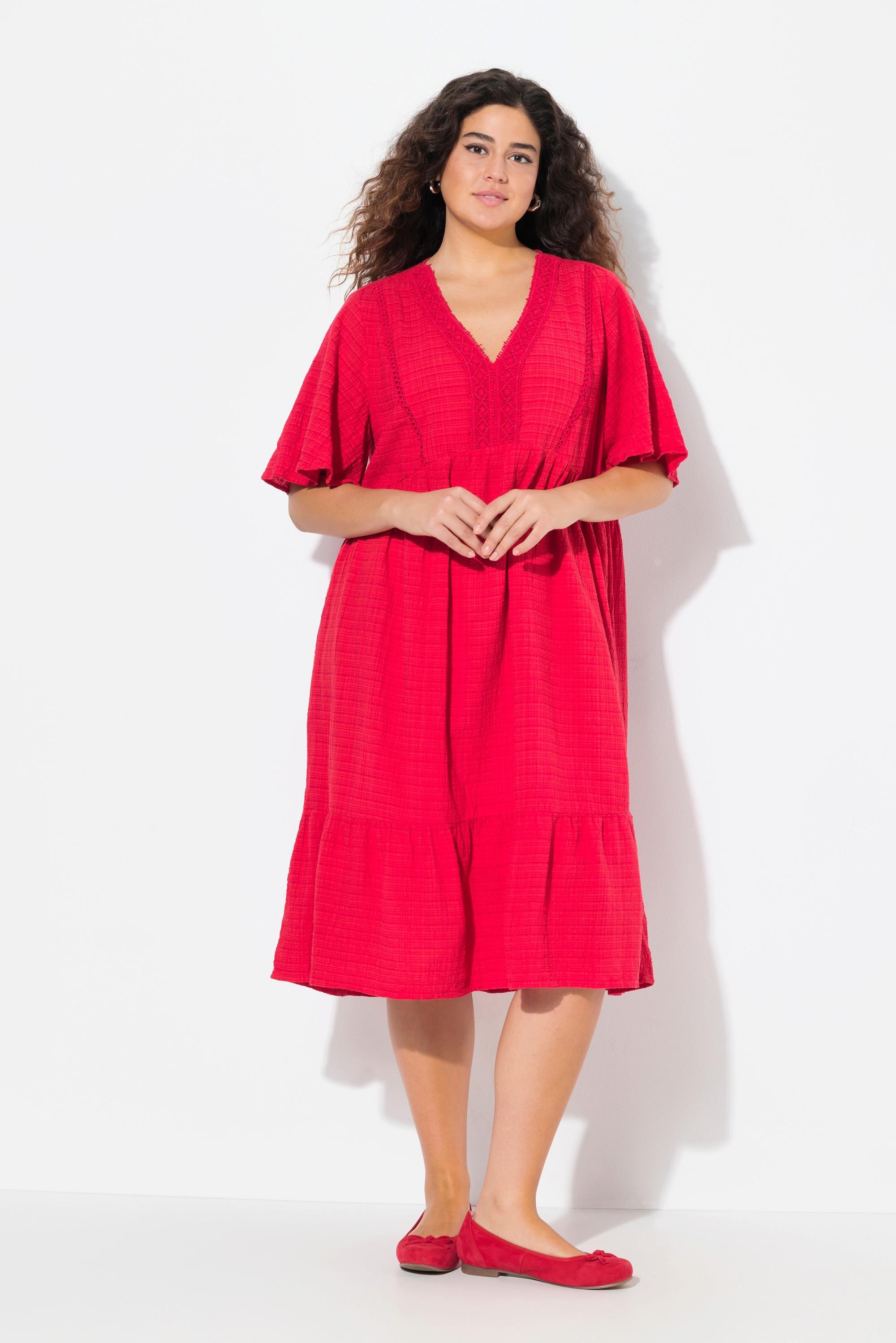 Ulla Popken Robe midi Seersucker Coupe évasée Manches courtes  