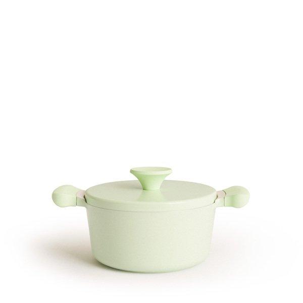 Image of Pot Studio - Topf aus Aluminiumguss und Bakelitgriffen Pot Studio - Topf aus Aluminiumguss und Bakelitgriffen