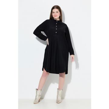 Robe en velours côtelé, passepoils, plis décoratifs, manches longues