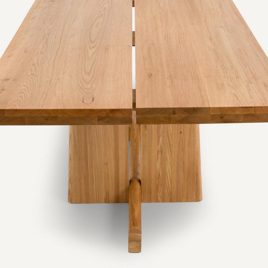 AM.PM Esstisch Boecy aus massiver Eiche  