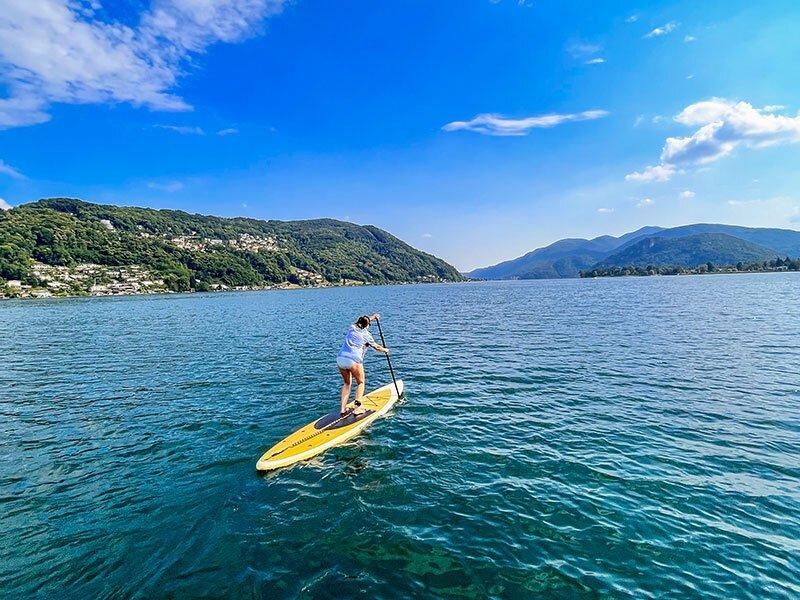 Smartbox  Avventura in famiglia di Stand Up Paddle di 2 ore sul Lago di Lugano - Cofanetto regalo 