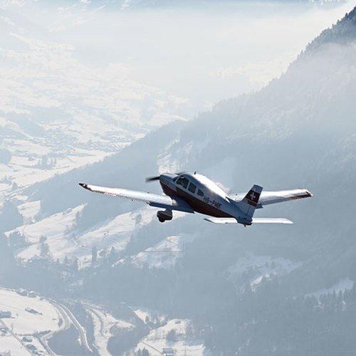 Image of Rundflug 55 Minuten - 5 Mögliche Routen (für 2 Personen) Unisex