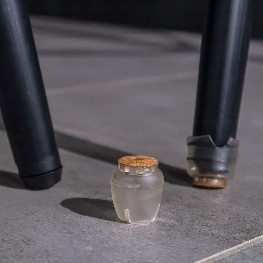 Intirilife  Intirilife 40 Stück Stuhlbeinkappen mit Filzpads- für 12-16 mm breite Stuhlbeine 