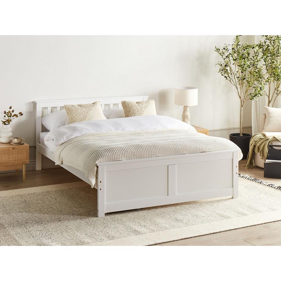 Beliani Bett mit Lattenrost aus Kiefernholz  OLENDON  