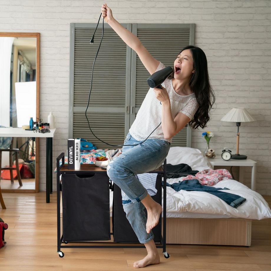 Northix Cesto portabiancheria estraibile con ripiano  