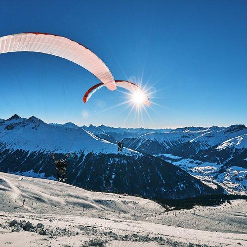 Image of Gleitschirmflug In Davos Klosters - Inkl. Sekt (für 2 Personen) Unisex
