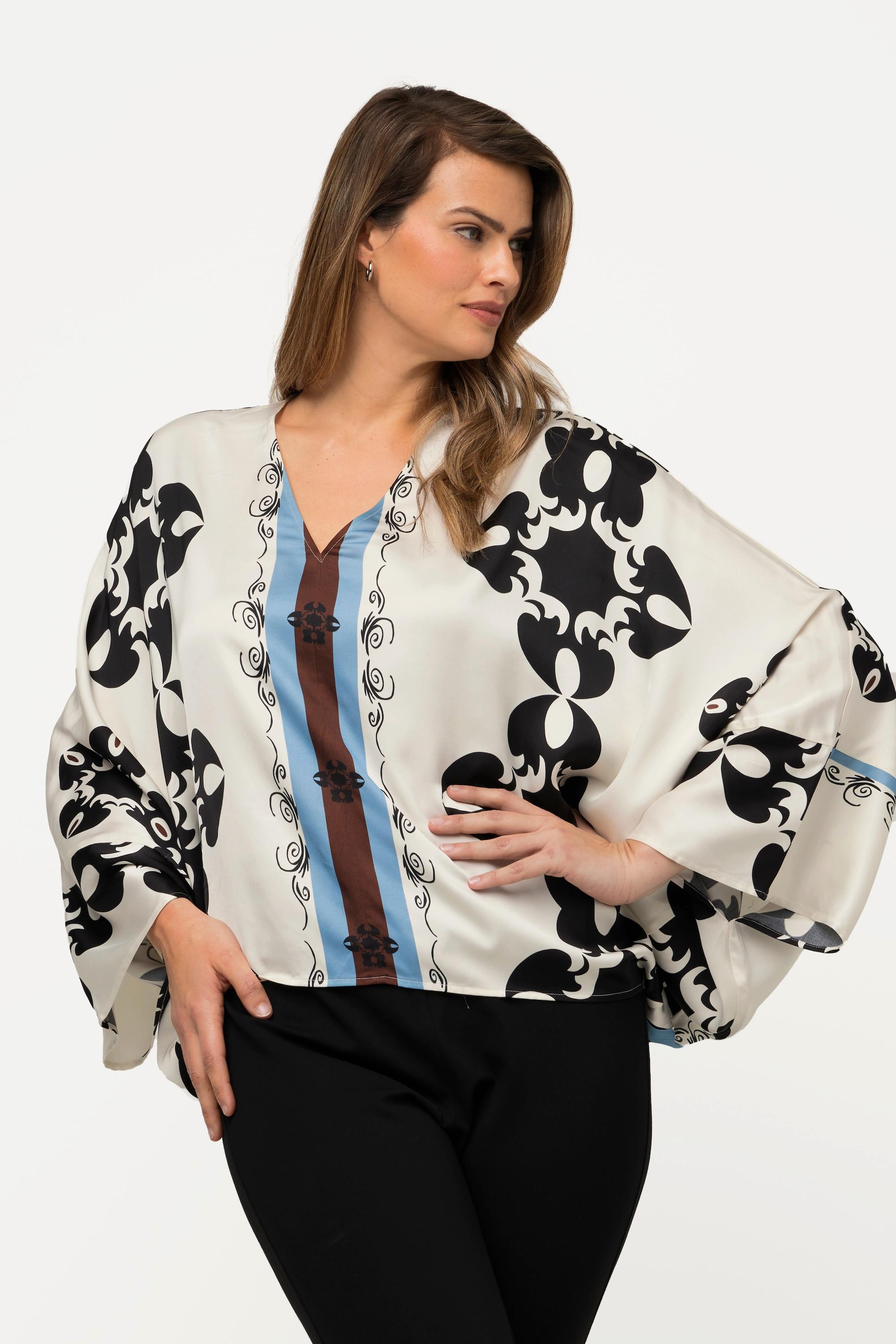 Ulla Popken  Blouse en satin à col en V et manches 3/4, imprimé graphique 