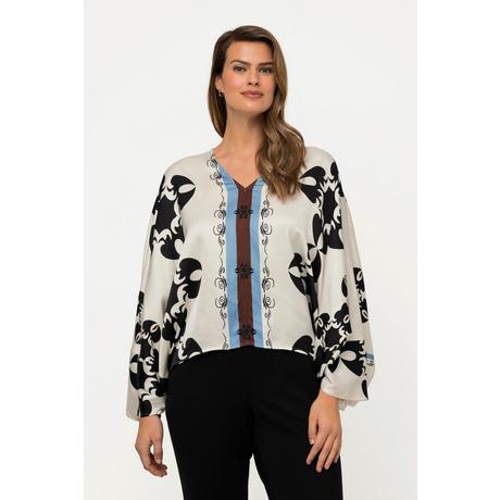 Ulla Popken  Blouse en satin à col en V et manches 3/4, imprimé graphique 