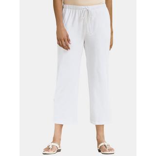 Ulla Popken  Pantaloni a 3/4 in jersey con taglio della gamba dritto bianco neve 