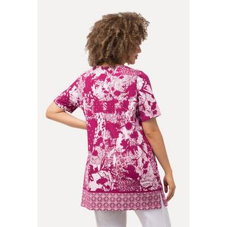 Ulla Popken  T-shirt con stampa patchwork, laccetti, scollo a V e mezze maniche 